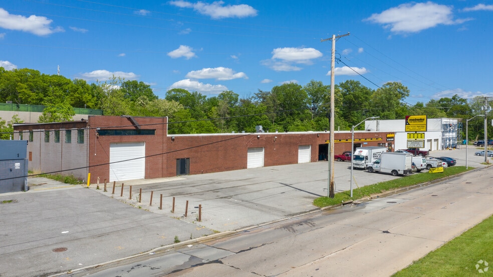 More Photos Of 800 W Patapsco Ave, Baltimore Industrial For Sale