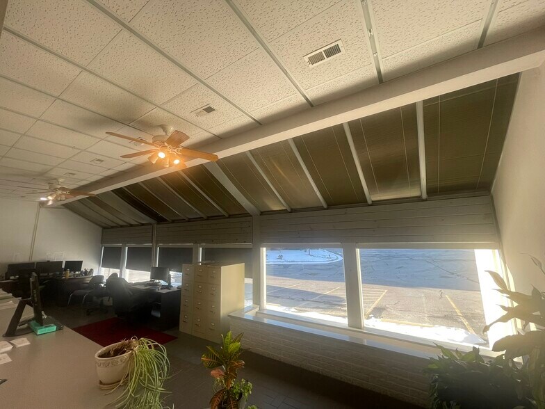 More Photos Of 3107 Beale Ave, Altoona Office For Sale