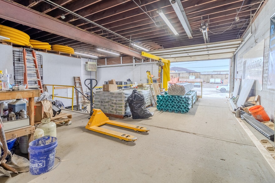 More Photos Of 205 31st St, Mckeesport Manufacturing For Sale