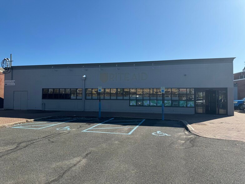 More Photos Of 101 Main St, Sayville Drugstore For Sale