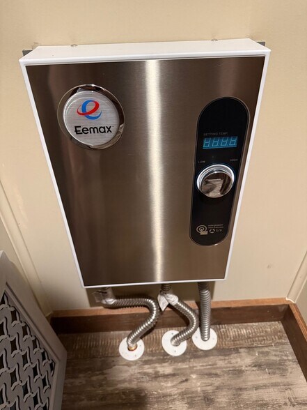 More Photos Of 10959 US-79 Hwy, Springville Dormitory For Sale