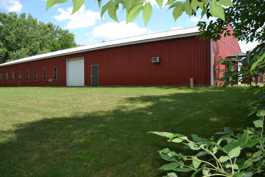 More Photos Of 2060 O'Neill Rd, Macedon Warehouse For Sale