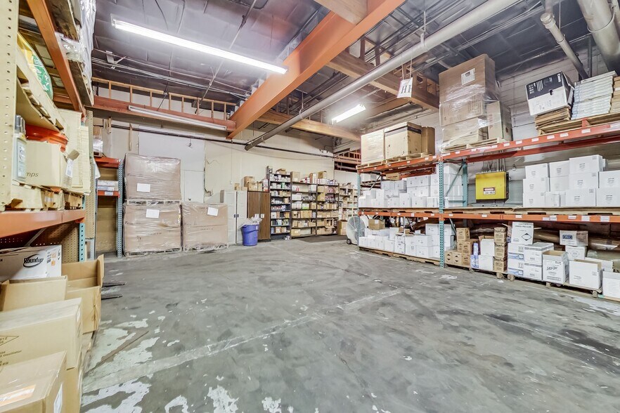 More Photos Of 2525 S Wabash Ave, Chicago Industrial For Sale