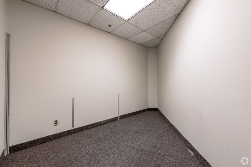 More Photos Of 1375 E 9th St, Cleveland Office For Lease