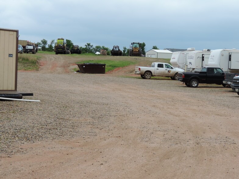 More Photos Of 22 NW M St, Watford City Trailer Camper Park For Sale