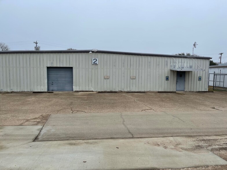 Primary Photo Of 2215 Sebesta Rd, College Station Manufacturing For Lease