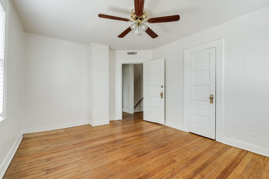 More Photos Of 1605 N Classen Dr, Oklahoma City Office Residential For Lease
