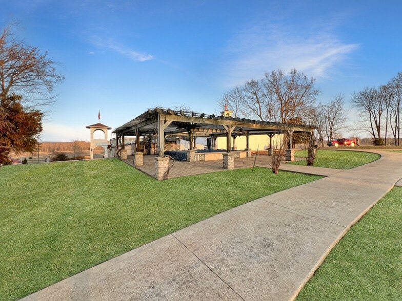 More Photos Of 2982 Harvey Bowden Rd, Paris Winery Vineyard For Sale