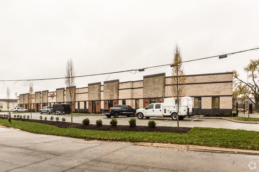 More Photos Of 319 Hickerson Dr, Murfreesboro Light Distribution For Lease