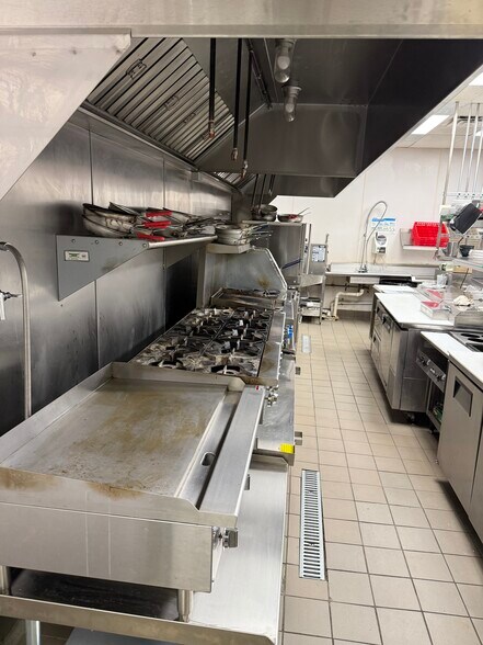 More Photos Of 447 Broadway, Westwood Restaurant For Sale