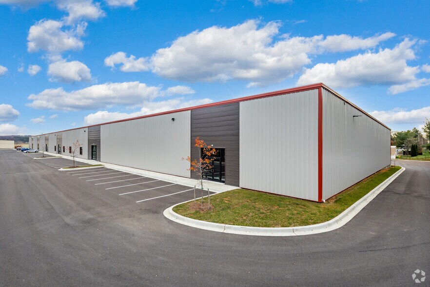 More Photos Of 331 Aviation Way, Frederick Light Manufacturing For Lease