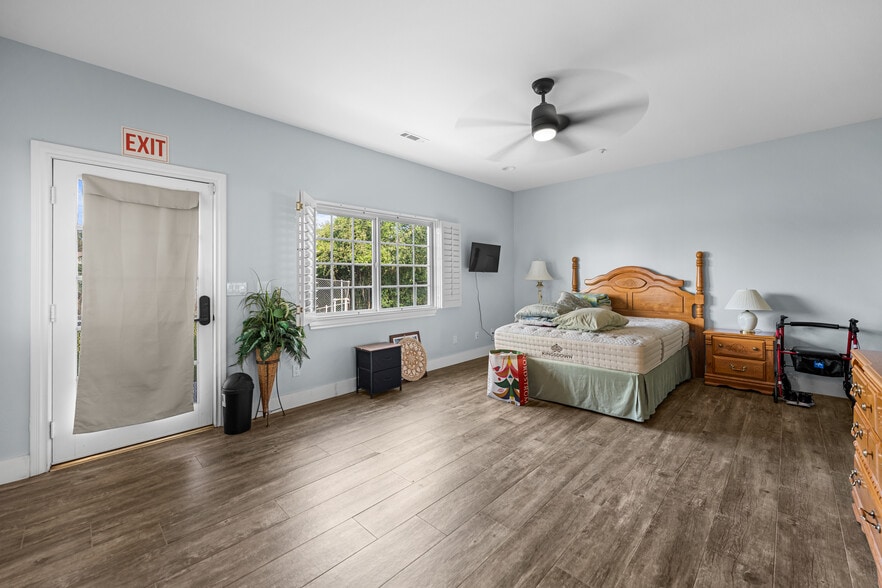 More Photos Of 12908 South Ln, Redlands Healthcare For Sale