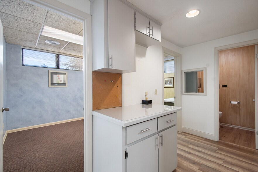 More Photos Of 3027 Aloma Ave, Winter Park Medical For Lease