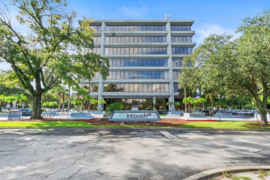 More Photos Of 850 E Altamonte Dr, Altamonte Springs Office For Lease