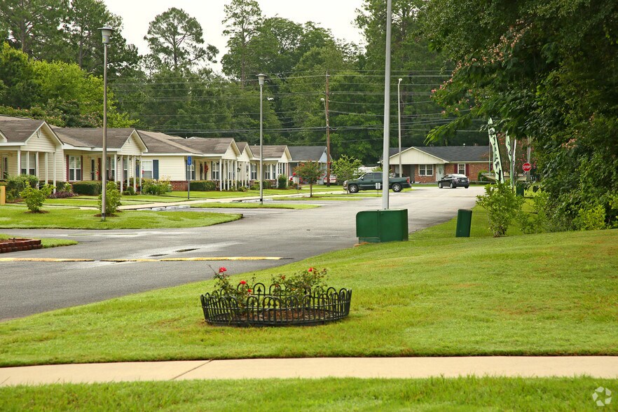 More Photos Of 1601 Radium Springs Rd, Albany Apartments For Sale