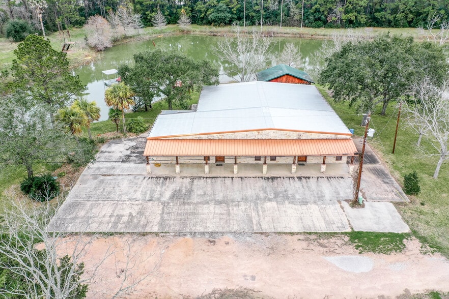 More Photos Of 850 County Road 149, Alvin Land For Sale