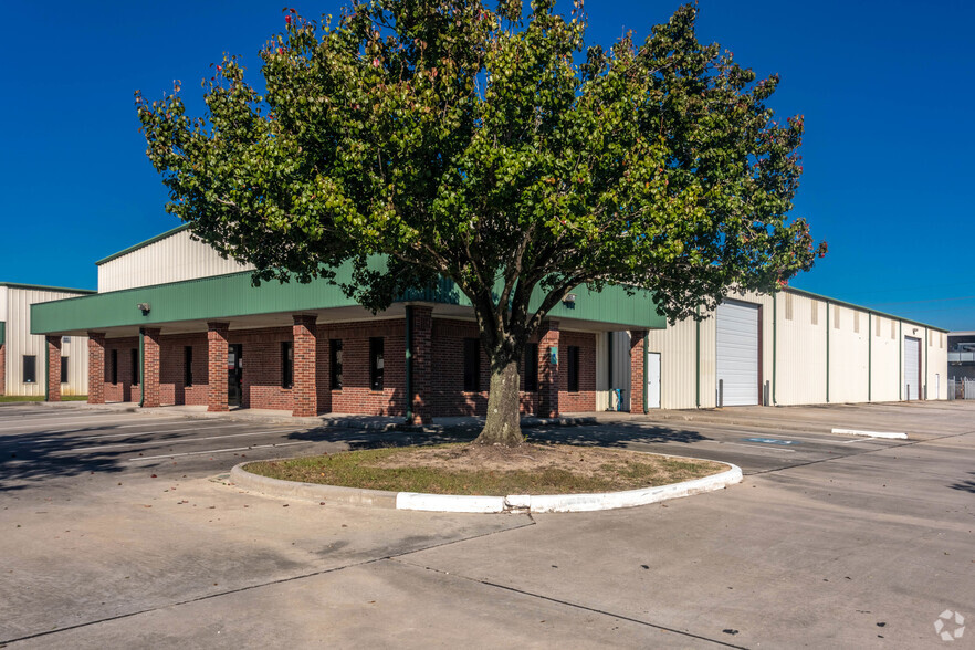 Primary Photo Of 4525-4555 Brittmoore Rd, Houston Unknown For Lease