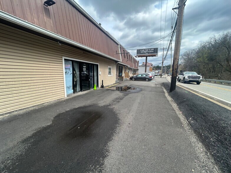 More Photos Of 2544-2546 Library Rd, Pittsburgh Storefront Retail Office For Sale