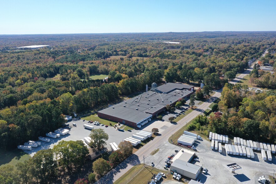 More Photos Of 1302 N Salisbury Ave, Salisbury Warehouse For Sale