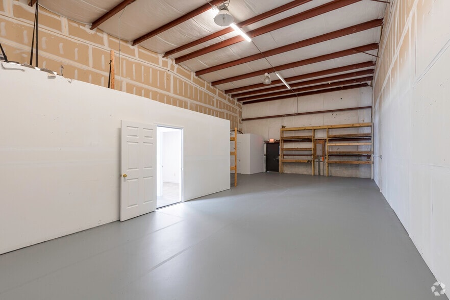 More Photos Of 805 33rd Ct SW, Vero Beach Unknown For Lease