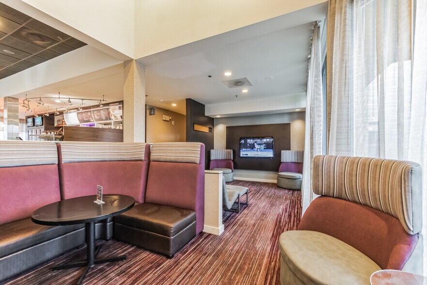 More Photos Of 1917 Coliseum Dr, Hampton Hotel For Sale