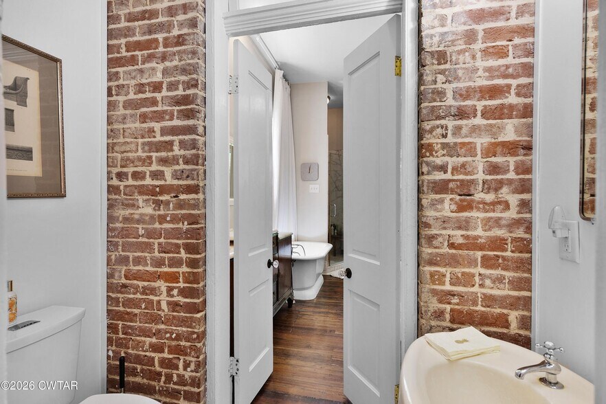 More Photos Of 428 N Cumberland St, Jackson Specialty For Sale