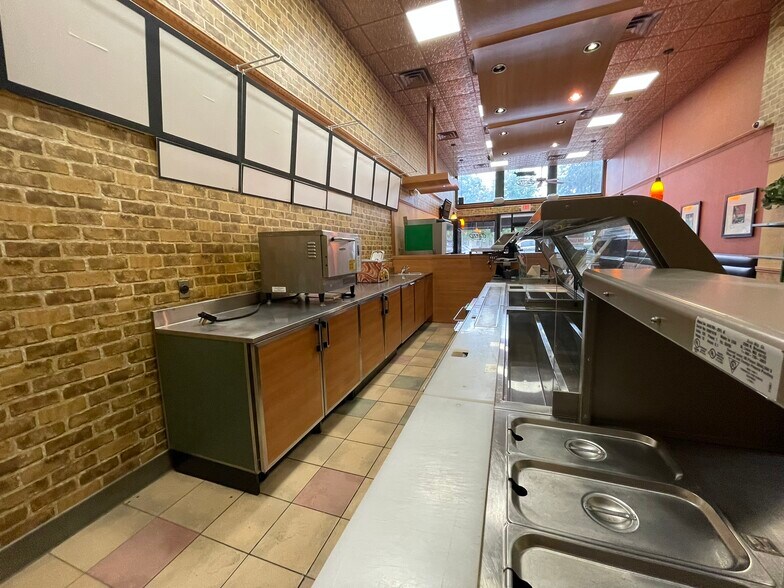 More Photos Of 248-252 N Park St, Decatur Storefront Retail Office For Sale