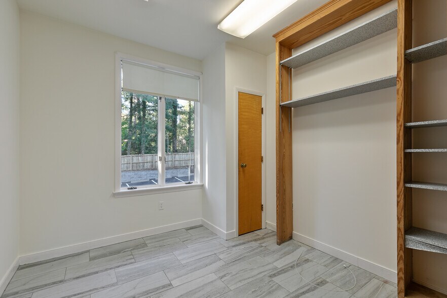 More Photos Of 8417 Patterson Ave, Richmond Office For Lease