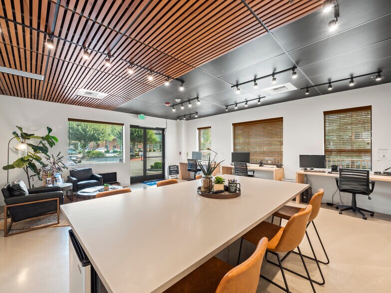 More Photos Of 3560-3562 Bridgeport Way, University Place Office For Lease