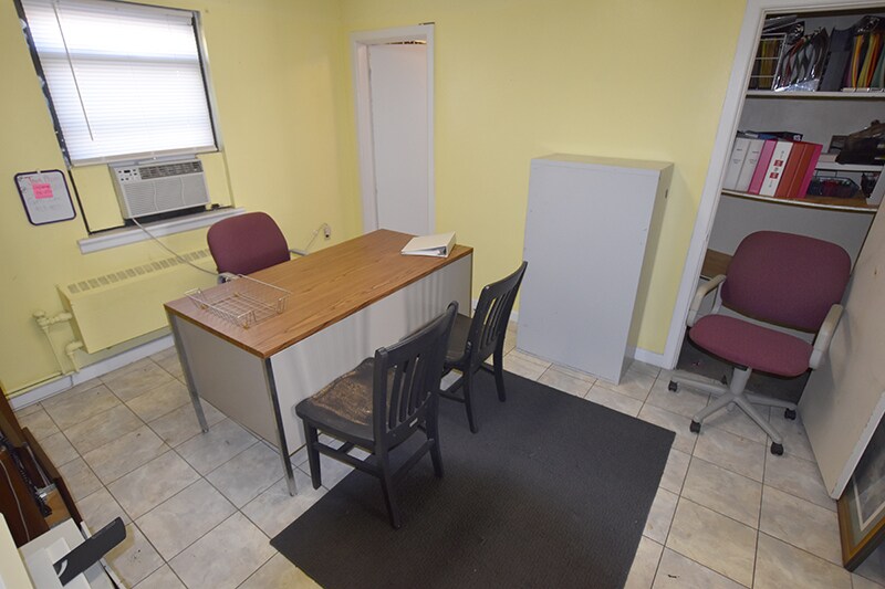 More Photos Of 227 Library Ln, Johnson City Specialty For Sale