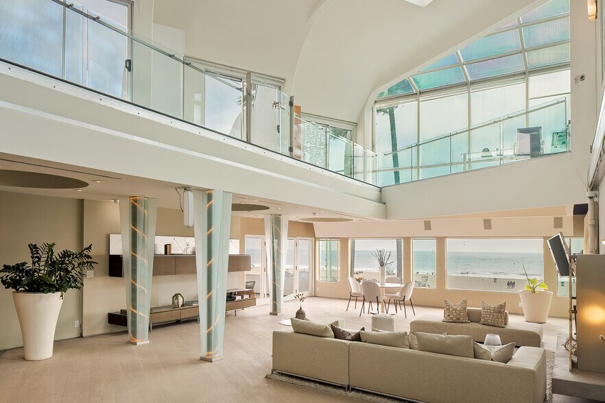 More Photos Of 3111 Ocean Front Walk, Marina Del Rey Apartments For Sale