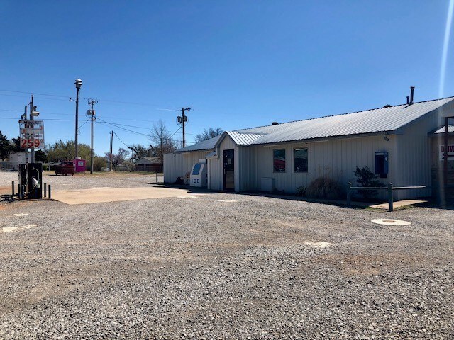 More Photos Of 2 E James St, Sterling Convenience Store For Sale
