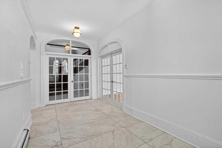 More Photos Of 86 Summer St, Haverhill Apartments For Lease