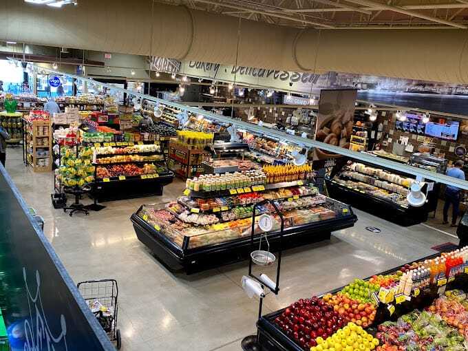 More Photos Of 838 E Grand St, Elizabeth Supermarket For Lease