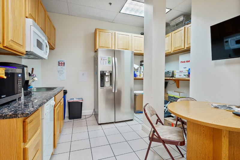 More Photos Of 4437 Brookfield Corporate Dr, Chantilly Medical For Sale