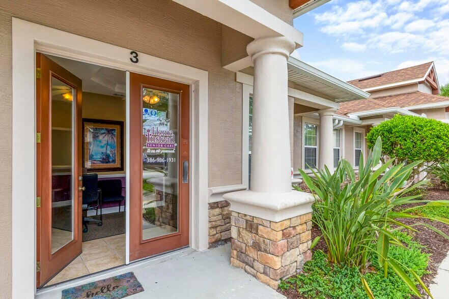 More Photos Of 399 Palm Coast Pky SW, Palm Coast Office For Sale