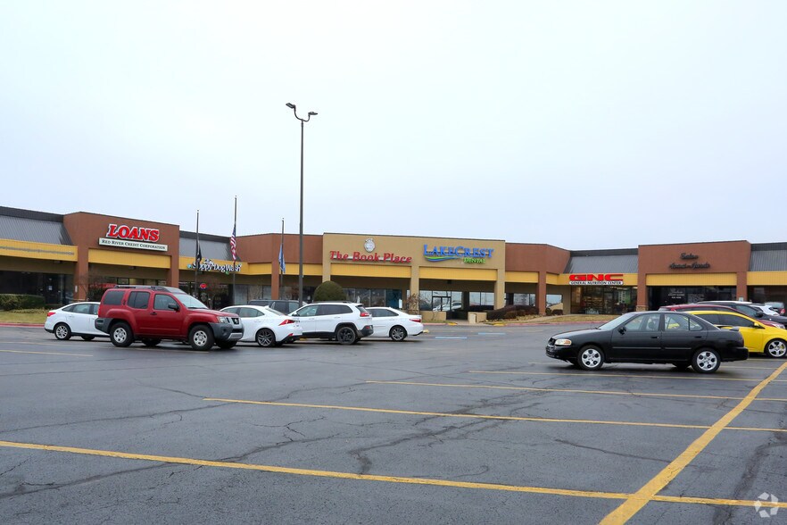 More Photos Of 728-732 W New Orleans St, Broken Arrow Unknown For Lease