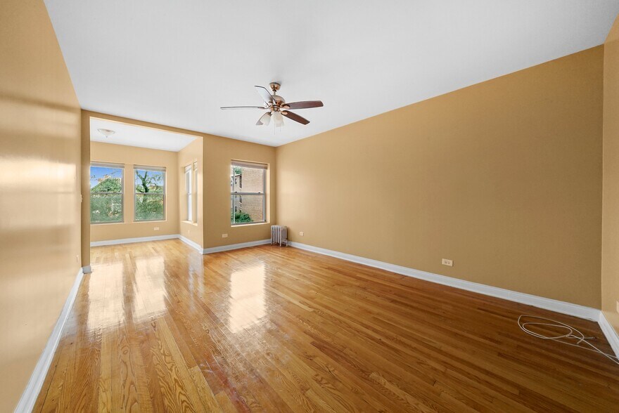 More Photos Of 7220 S Yates Blvd, Chicago Apartments For Sale