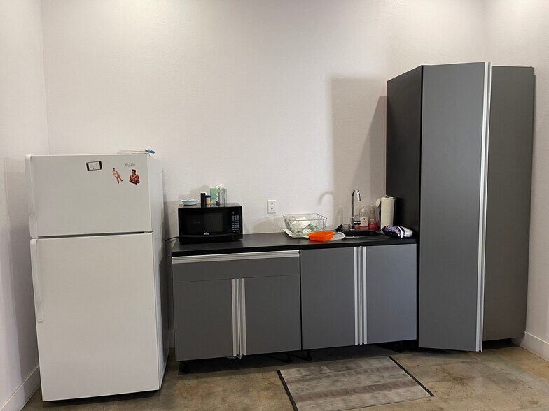 More Photos Of 1500 Crafton Ave, Mentone Warehouse For Sale