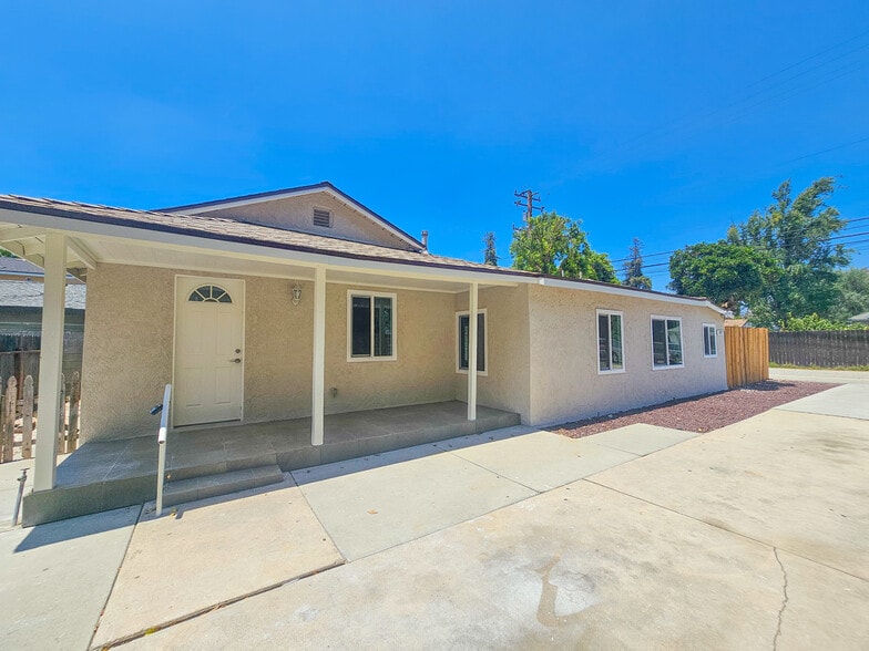 More Photos Of 1977 5th St, La Verne Multifamily For Sale