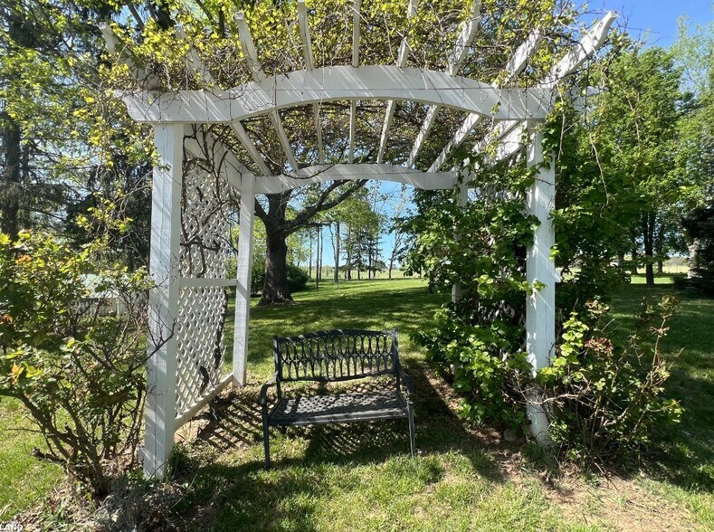 More Photos Of 5189 Rockwood Rd, Dublin Lodge Meeting Hall For Sale