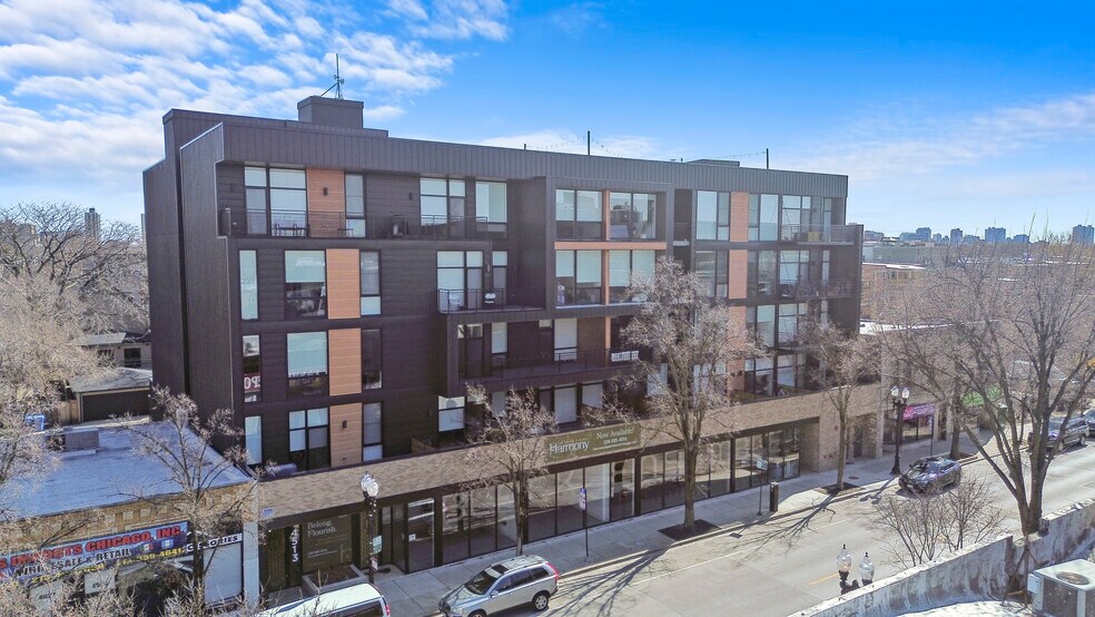 More Photos Of 4513 N Clark St, Chicago Apartments For Sale