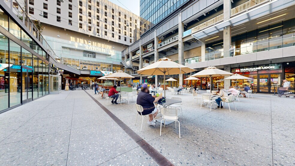 More Photos Of 700-750 W 7th St, Los Angeles Department Store For Lease