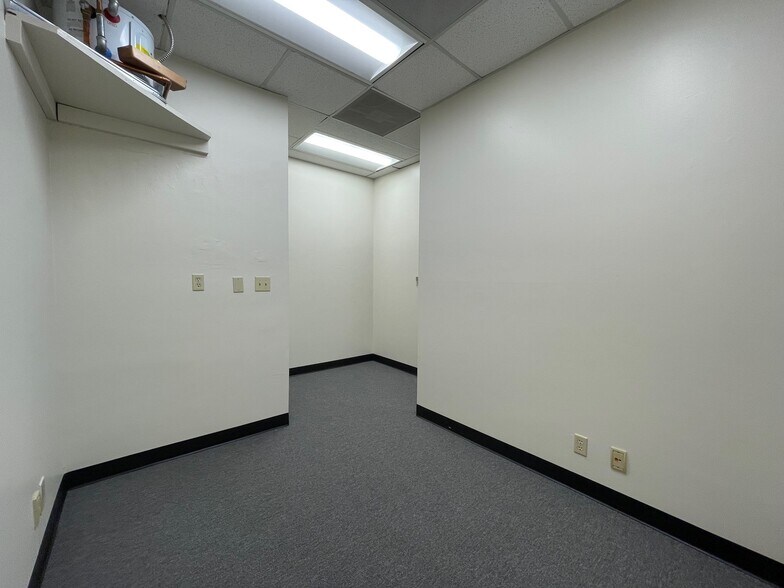 More Photos Of 190 S Orchard Ave, Vacaville Office For Lease