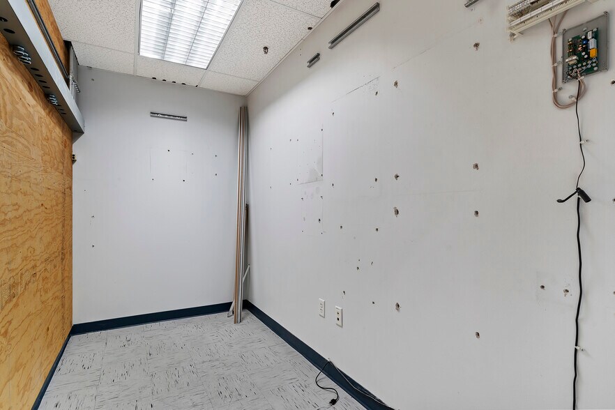 More Photos Of 155 31st St, Ogden Research And Development For Sale