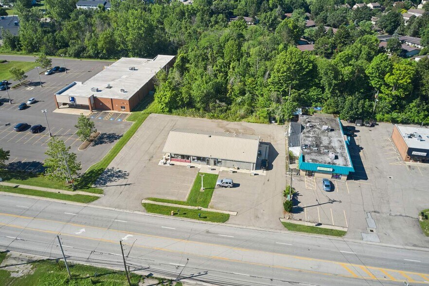 More Photos Of 9081 State Route 14, Streetsboro General Retail For Lease