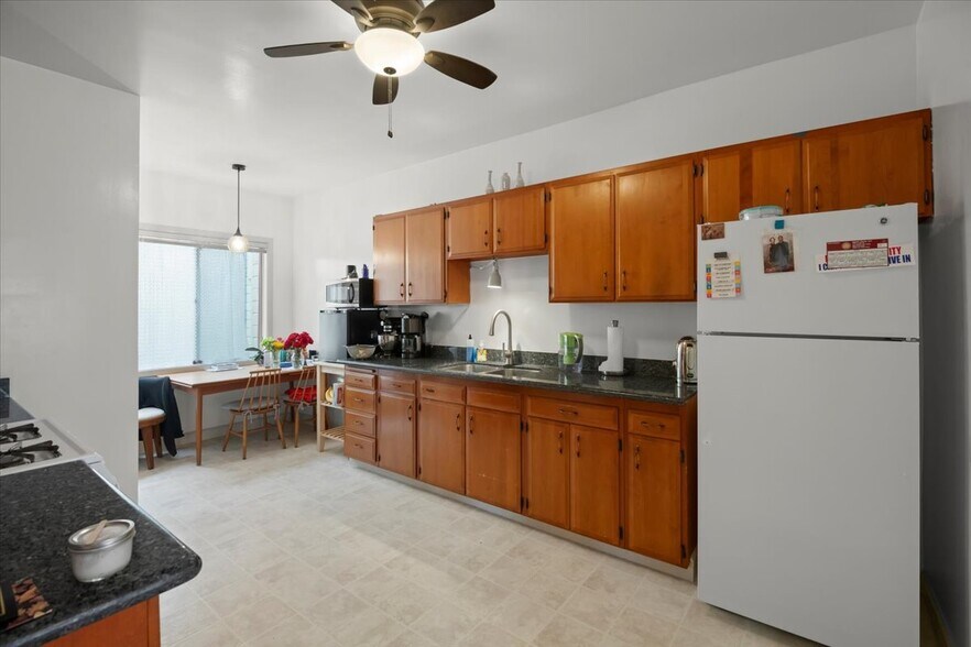 More Photos Of 190 27th Ave, San Francisco Apartments For Sale