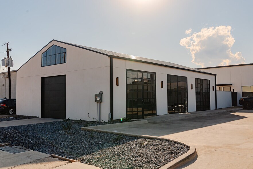 Primary Photo Of 4771 Memphis St, Dallas Flex For Sale
