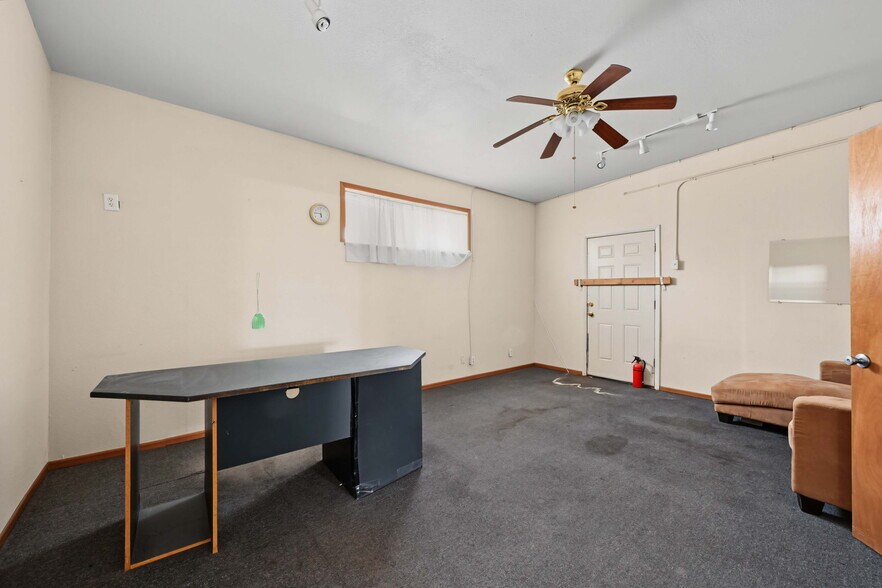 More Photos Of 3029 N Elizabeth St, Pueblo Freestanding For Sale