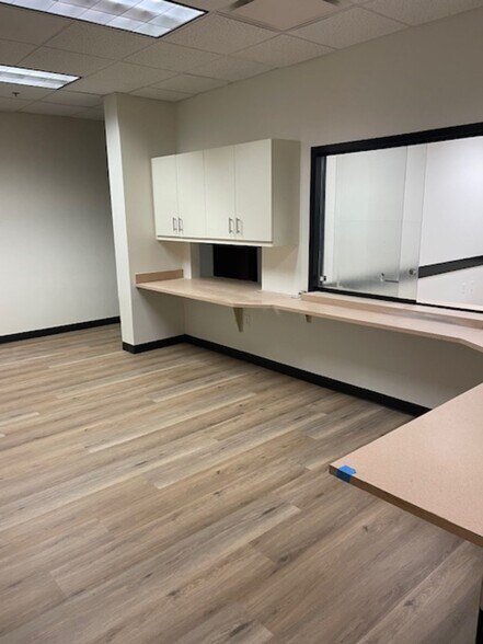 More Photos Of 2 St Mark's Pl, La Grange Medical For Lease
